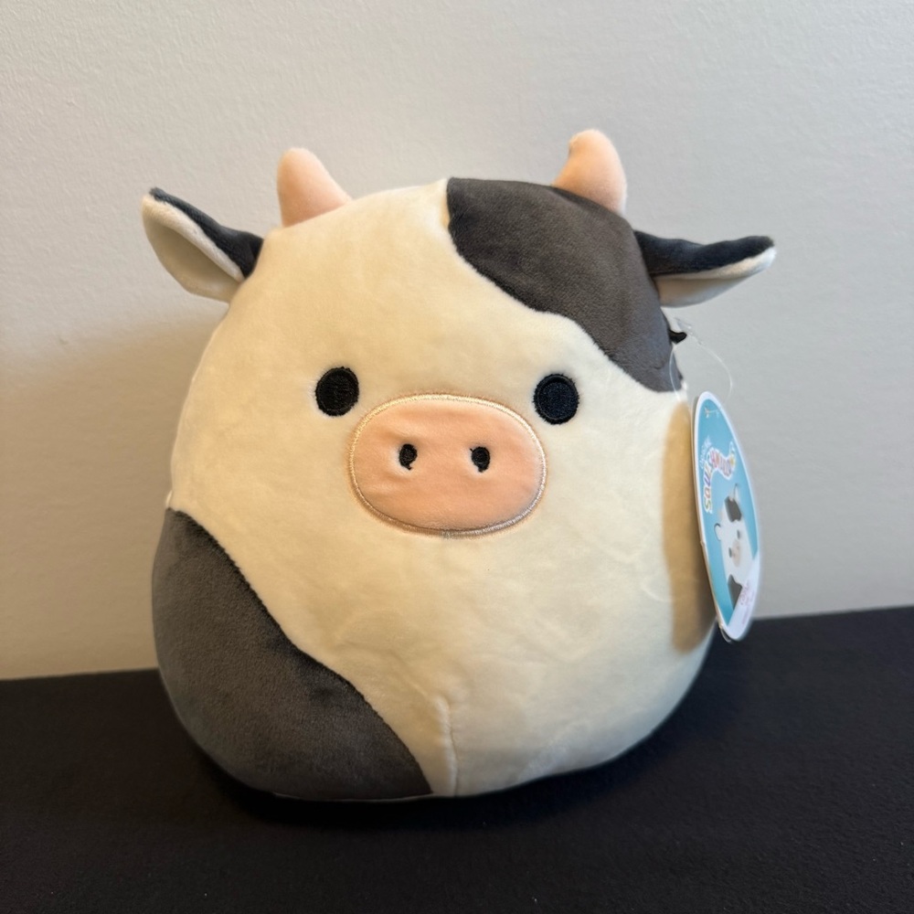 Squishmallow 8” Connor Cow
